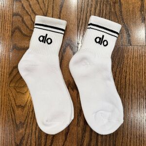 Alo Throwback socks 2 pairs brand new